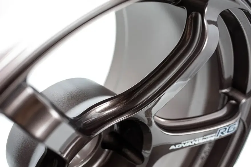 Advan RG-4 18x8 +47 5x100 Racing Brons Fälg