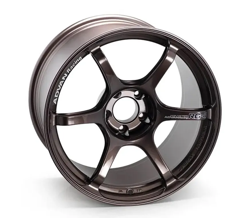 Advan RG-4 18x8 +47 5x100 Racing Brons Fälg