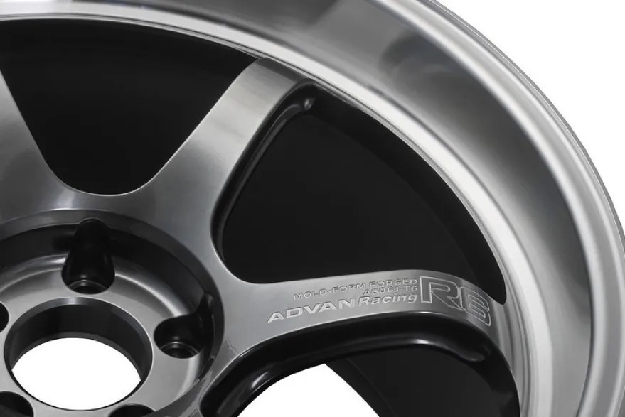 Advan R6 20x10,5 +24mm 5-114,3 Machining & Racing Hyper Svart Fälg