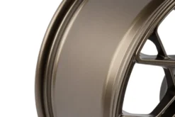 A02 Flow Formed Fälg 19x8.5 5x112 ET45 Navhål 66.5mm Brons APR