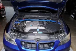 BMW E90-E93 Främre Fjäderbensstag Hardrace
