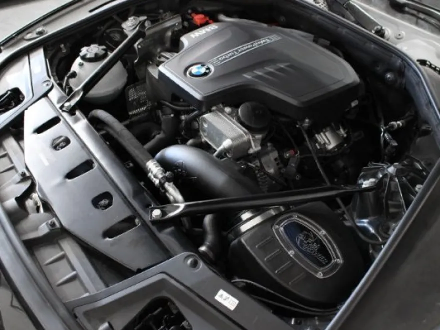 BMW 528i (F10) 2012-2016 2.0L (t) N20 Momentum Pro 5R Insugskit Sportluftfilter aFe Power