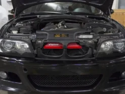 BMW 323i/325i/330i/M3 (E46) 1999-2006 MagnumFORCE Luftstyrning aFe Power - Mattröd