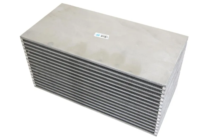 Cellpaket Intercooler (WATER/AIR) (Bar & Plate) 300x155x155 CSF Radiators