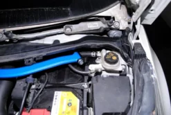 Ford Fiesta Mk6 08-16 Främre Fjäderbensstag Hardrace