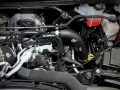 GM Diesel Pick-up 2024 V8-6.6L (td) Aluminium Chargepipe Varm 3in / Kall 3.5in BladeRunner aFe Power - Svart