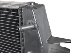 GM Diesel Pick-up 2006-2010 V8-6.6L (td) LLY/LBZ/LMM BladeRunner Street Series Aluminiumkylare aFe Power