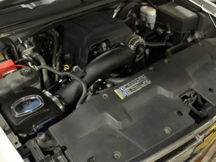 GM Silverado/Sierra 2009-2013 V8-4.8L/5.3L/6.2L (GMT900) Momentum GT Pro 5R Steg-2 Si Insugskit Sportluftfilter aFe Power