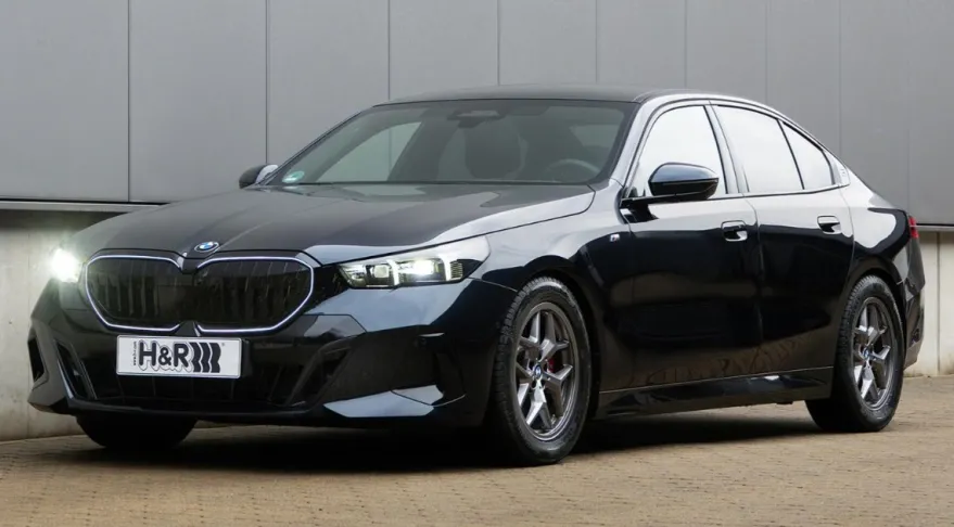 H&R Sänkningssats BMW 5 20i G60 2wd sportchassi. Med stålfjädring bak