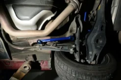 Hyundai Elantra Sport 1.6T 17- Bakre Nedre Förstärkningsstag Hardrace