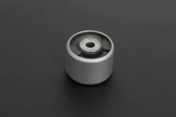Infiniti Q50 V37 / Q60 CV37 / Nissan Skyline V37 2013-2016 Bakre Diff Bakre Bussning Hardrace
