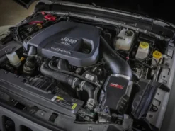 Jeep Wrangler (JL) / Gladiator (JT) 2020-2023 V6-3.0L (td) EcoDiesel Kalluftsintag Luftfilterkit Med Pro DRY S Sportluftfilter aFe Power