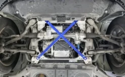 Mercedes C-Class 15- AWD Främre Nedre 4-Punktsstag Hardrace