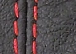 R383 CHAMPION Sportratt Racing (Röda Sömmar) 330mm Sparco