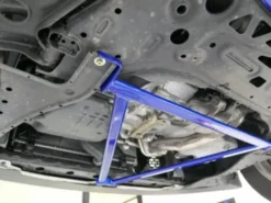 Suzuki Ignis 17- Främre Nedre Förstärkningsstag Hardrace