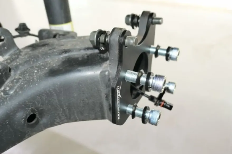 Suzuki Swift 17- Bakre Camber / Toe Spacer Hardrace