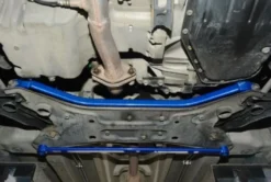 Suzuki Swift 04-10 Främre Nedre Förstärkningsstag Hardrace
