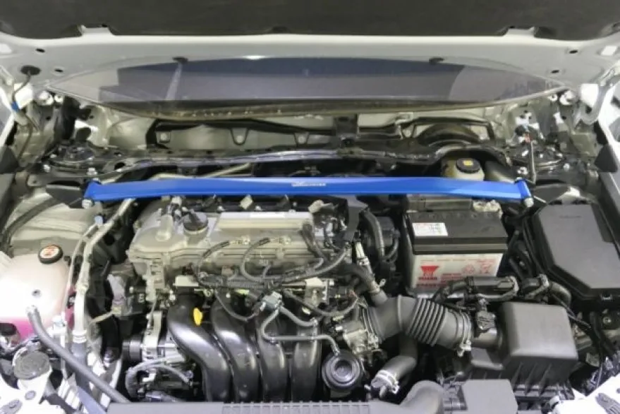Toyota Corolla / Altis HYBRID 18- Främre Fjäderbensstag Hardrace