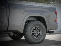 Toyota Tundra 2022-2024 V6-3.4L (tt) Vulcan Series 2.5in to 3in 304 SS Cat-Back Sportavgassystem - Svarta Utblås aFe Power