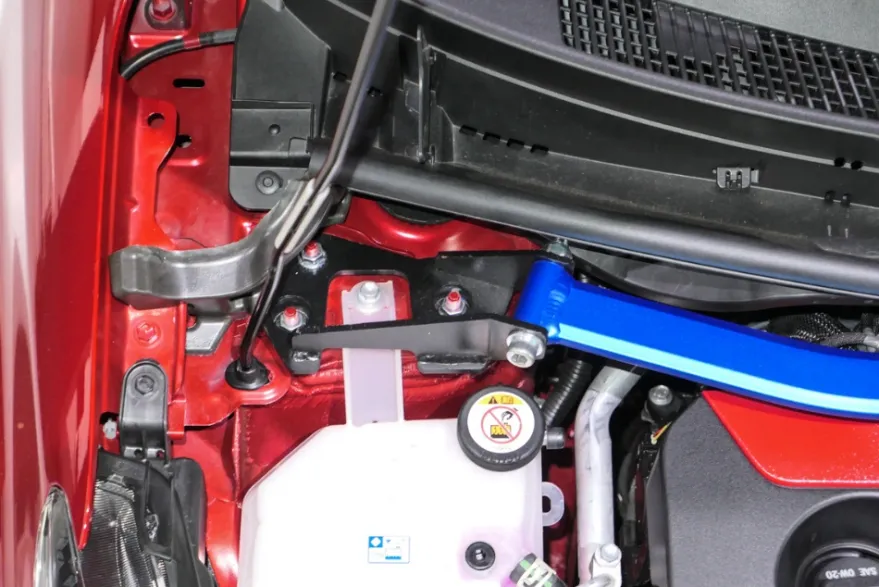 Toyota Yaris GR 2020+ Främre Fjäderbensstag Hardrace