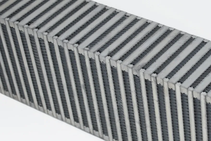 Cellpaket Intercooler (Bar & Plate) 700x155x114 (Stående) CSF Radiators