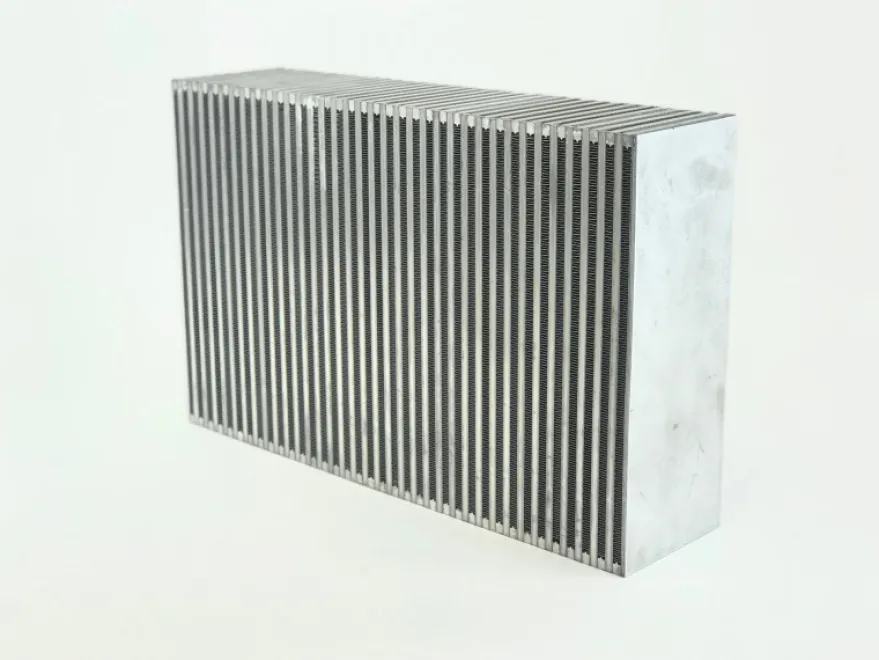 Cellpaket Intercooler (Bar & Plate) 550x350x140 (Vertikal) CSF Radiators