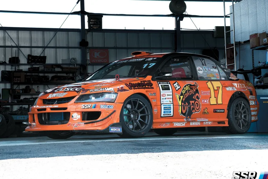 SSR GTX01, 18×10.5, 5x114.3, 22, φ73×H23.5, DARK SILVER Fälg