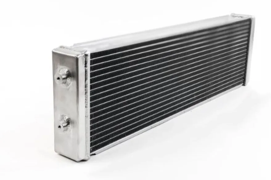 Universal ”Race-spec” Dual-pass Värmeväxlare CSF Radiators