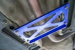 Volvo V40 13-19 Mittre Nedre Förstärkningsstag Hardrace
